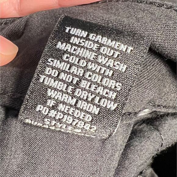 Almost Famous Womens Denim Skinny Jeans Pants Distressed Black Size 3 - Picture 8 of 8